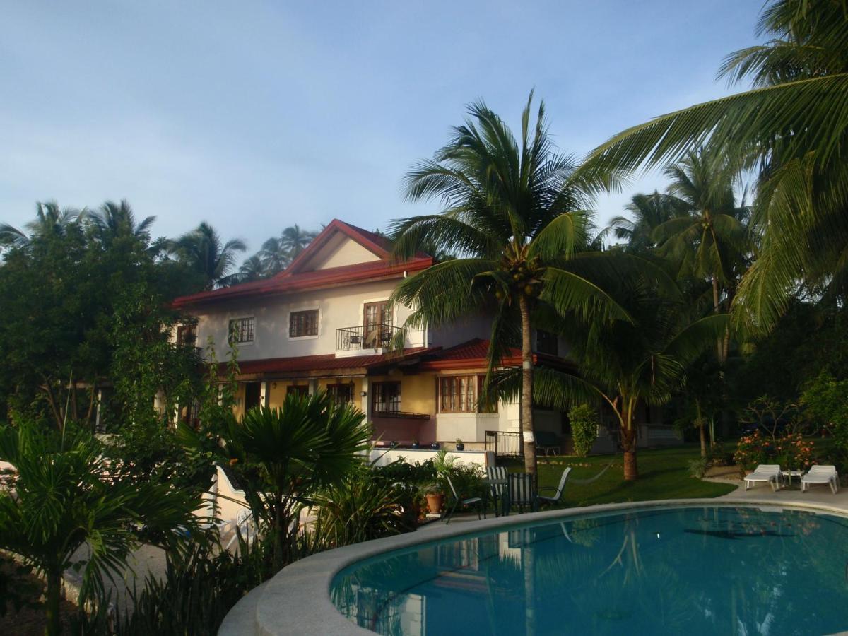 Las Flores Beachside Hotel Catmon Exterior photo