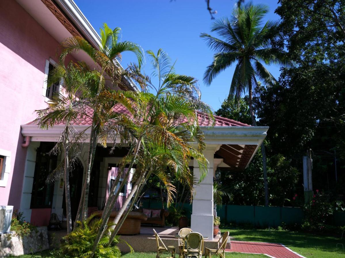 Las Flores Beachside Hotel Catmon Exterior photo